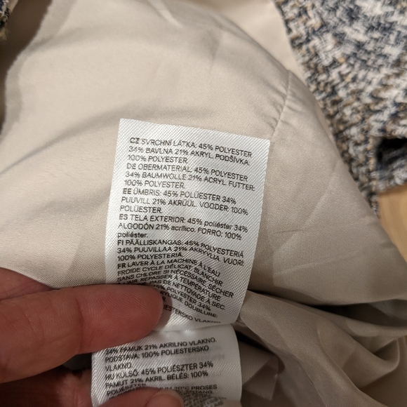 H&M slightly oversized blazer - Picture 4 of 8